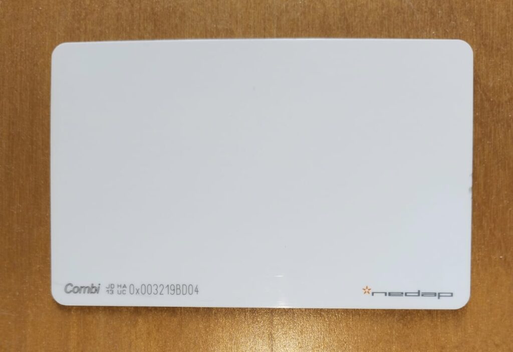 Nedap Combi UHF access card